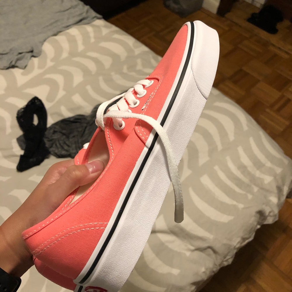 🚫SOLD🚫Vans Authentic Pink Sneakers NEW! - Picture 7 of 8